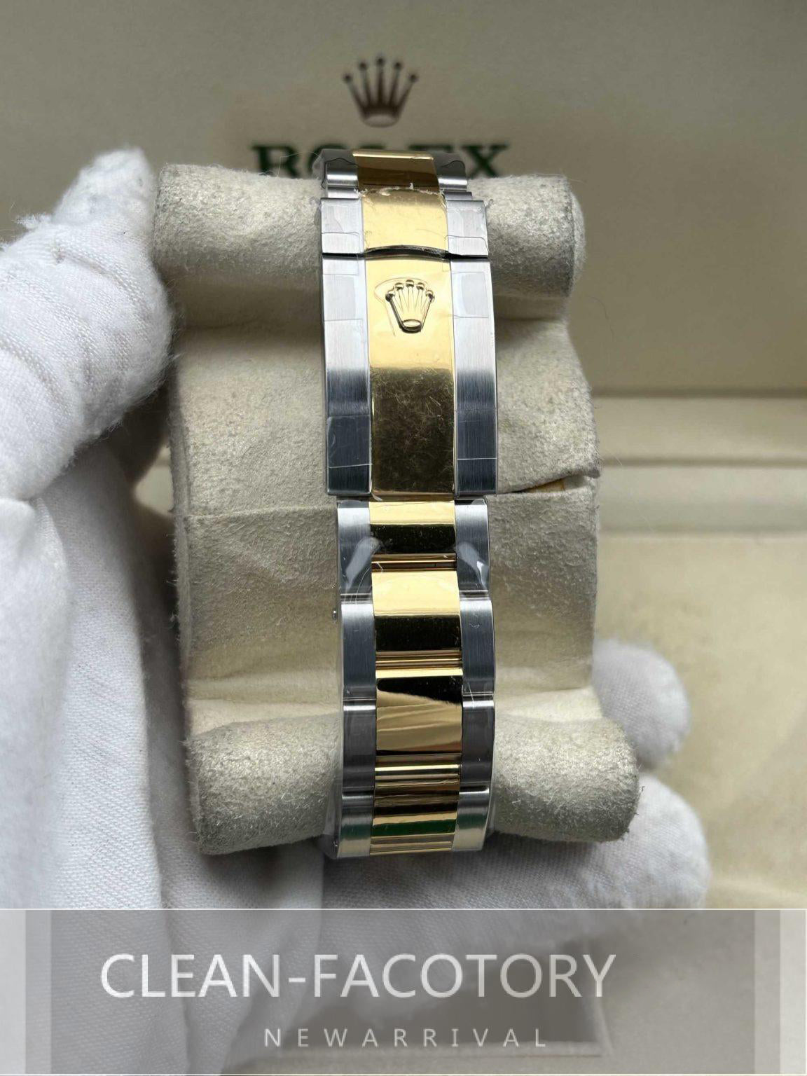 Datejust 41mm 126303 Oyster Two-Tone Yellow Gold Black Dial Gold Wrapped Clean Factory