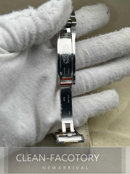 Datejust 41mm 126303 Oyster Two-Tone Yellow Gold Black Dial Gold Wrapped Clean Factory