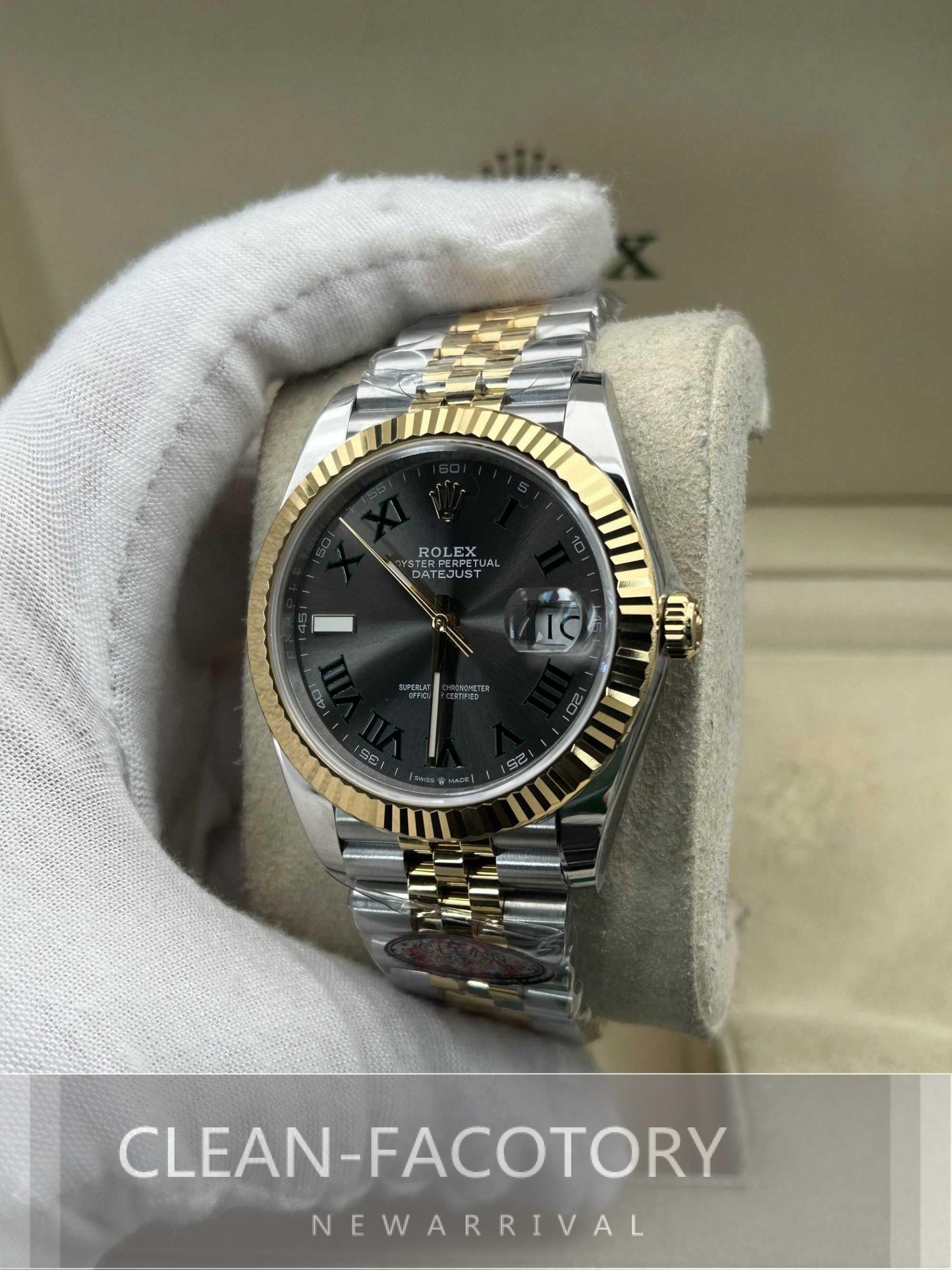 Datejust 41mm 126333 Jubilee Two-Tone “Wimbledon Dial” Yellow Gold Fluted Bezel Clean Factory