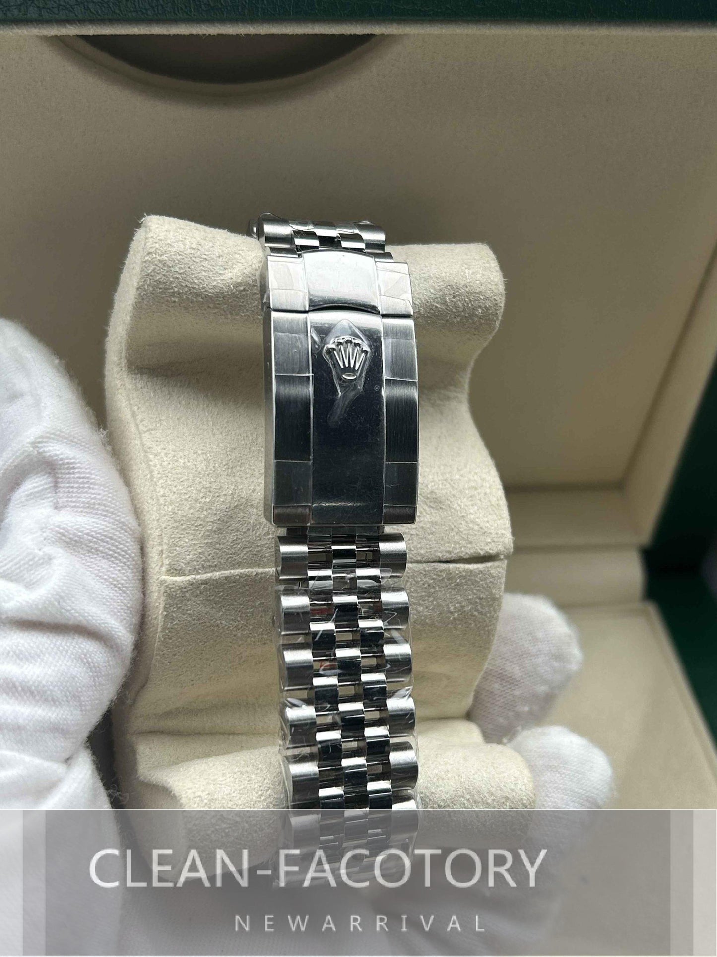 Datejust 41mm 126334 Jubilee Green Dial White Gold Fluted Bezel