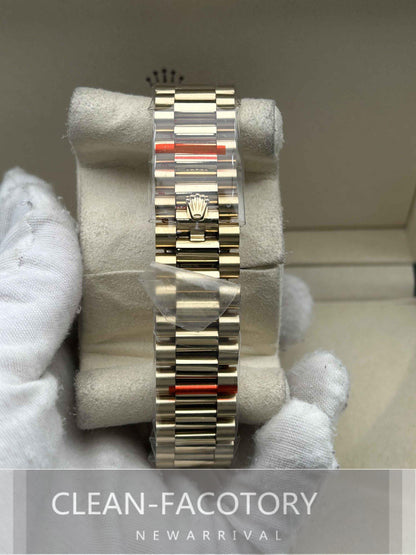 Day-Date 228238 40mm Yellow Gold Black Dial Baguette Diamonds President Clean Factory