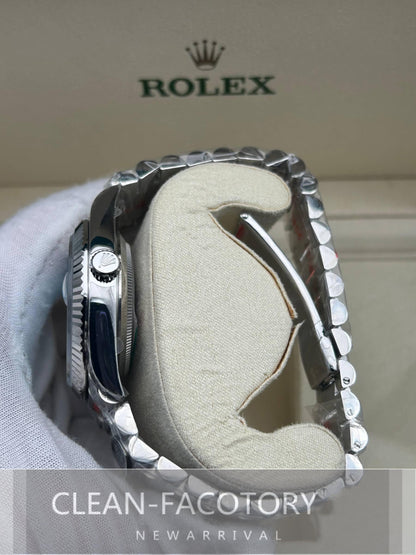 Day-Date 228239 40mm White Gold Ice Blue Dial Roman Markers President Clean Factory