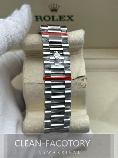 Day-Date 228239 40mm White Gold Olive Green Dial Roman Markers President Clean Factory