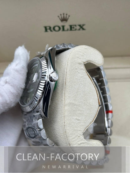 Day-Date 228239 40mm White Gold Olive Green Dial Roman Markers President Clean Factory