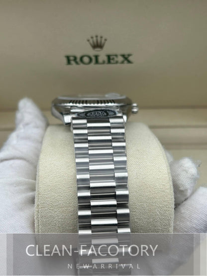 Day-Date 228239 40mm White Gold Olive Green Dial Roman Markers President Clean Factory