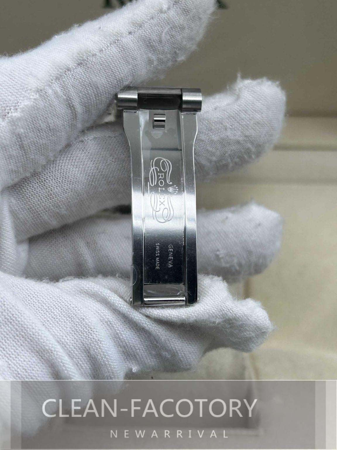 Day-Date 228239 40mm White Gold Silver Dial Baguette Diamonds President Clean Factory