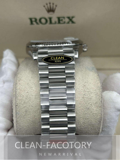 Day-Date 228239 40mm White Gold Silver Dial Baguette Diamonds President Clean Factory