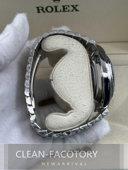 Day-Date 228239 40mm White Gold Silver Dial Baguette Diamonds President Clean Factory