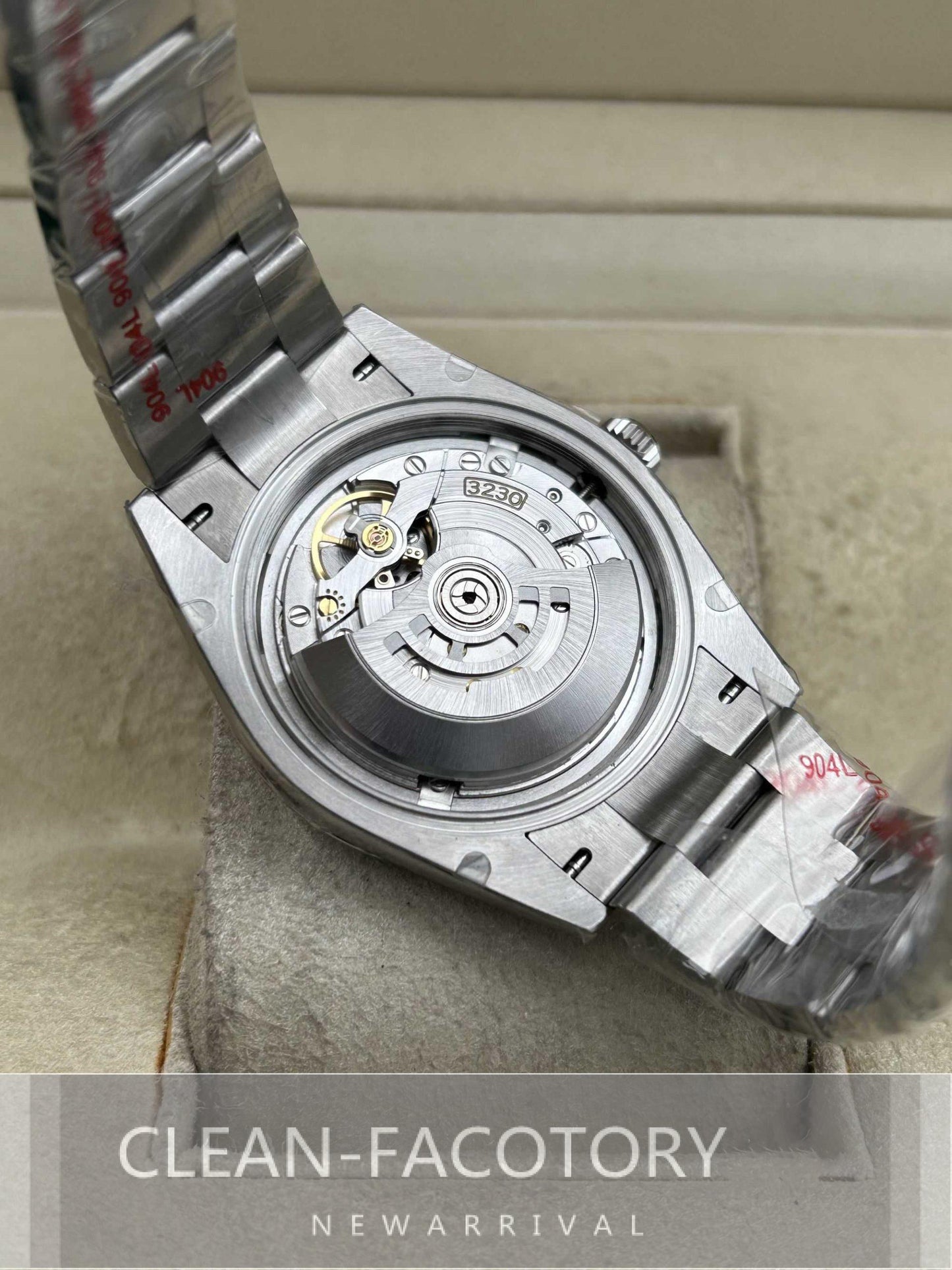 Explorer 224270 39mm Clean Factory