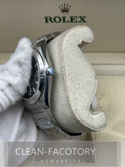 Explorer 224270 39mm Clean Factory