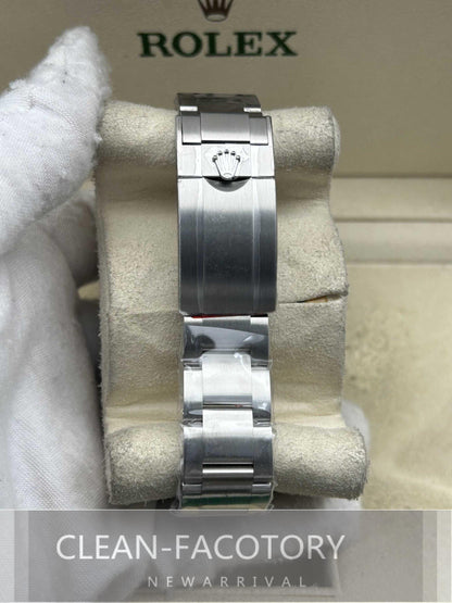 Explorer 224270 39mm Clean Factory