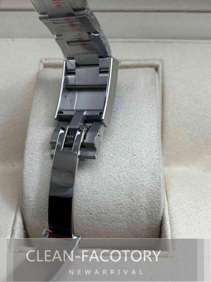 Explorer II 226570 40mm White Dial Clean Factory