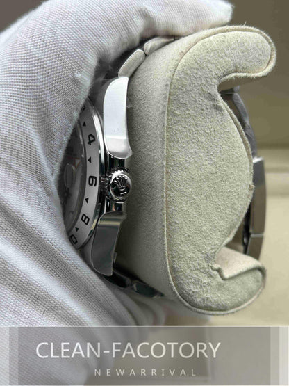 Explorer II 226570 40mm White Dial Clean Factory