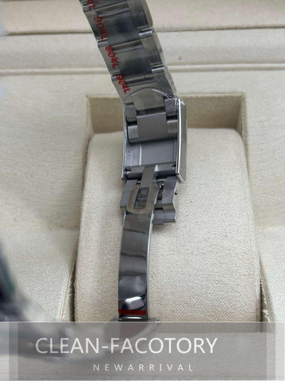 GMT-Master II 126710GRNR “Bruce Wayne” Oyster 40mm Clean Factory