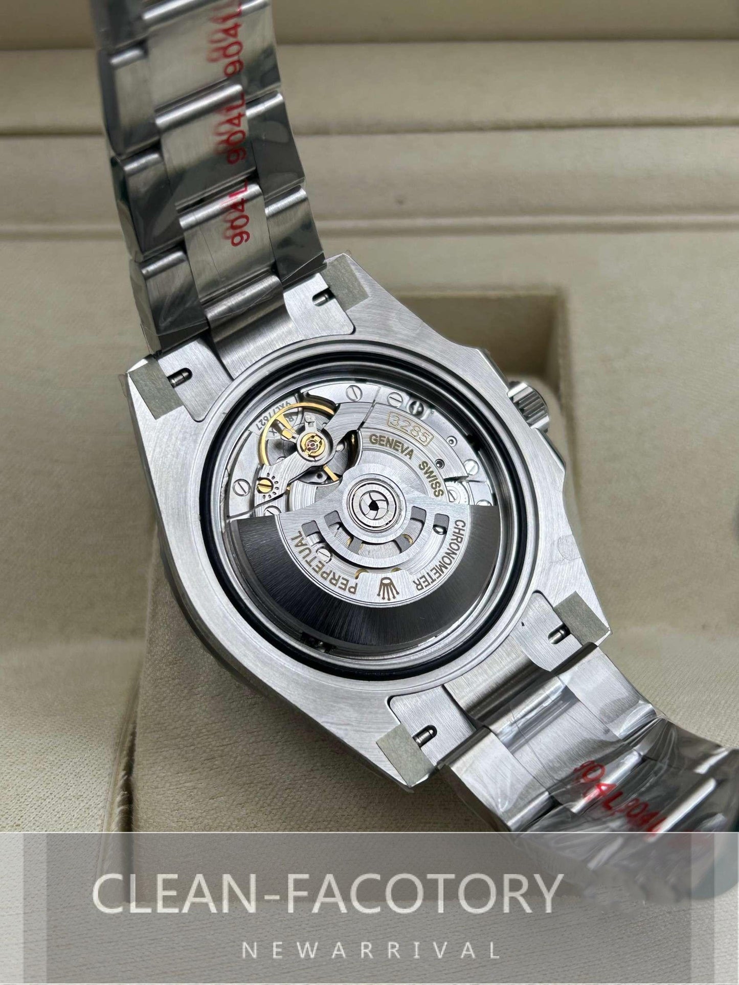 GMT-Master II 126710GRNR “Bruce Wayne” Oyster 40mm Clean Factory