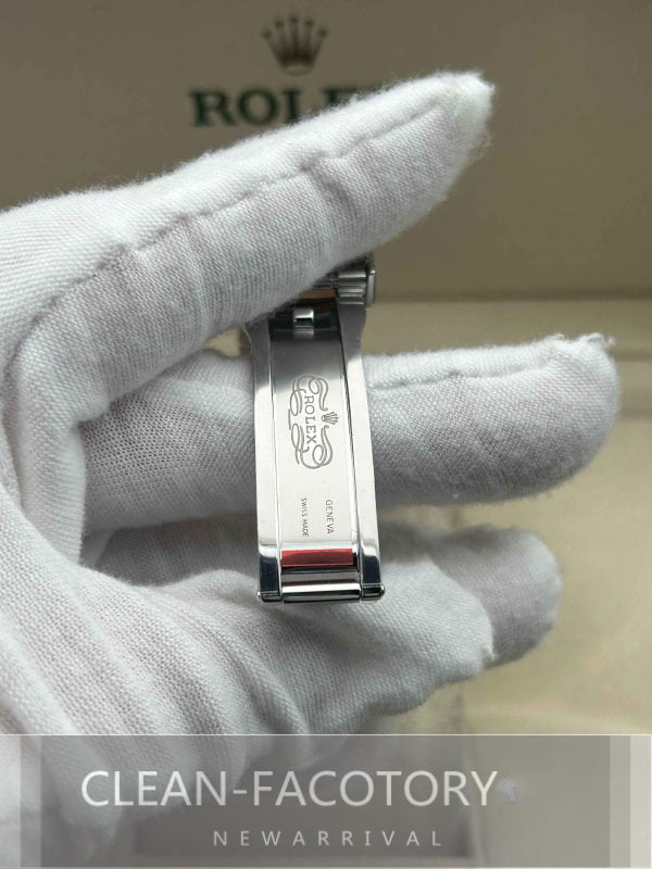 GMT-Master II 126711CHNR “Root Beer Two-Tone” Oyster 40mm Clean Factory