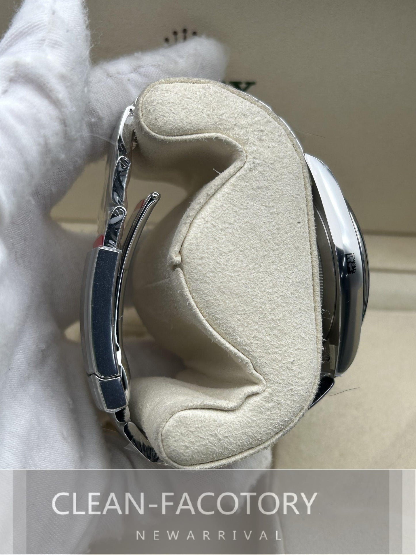 Oyster Perpetual 124300 41mm Celebration Dial Clean Factory