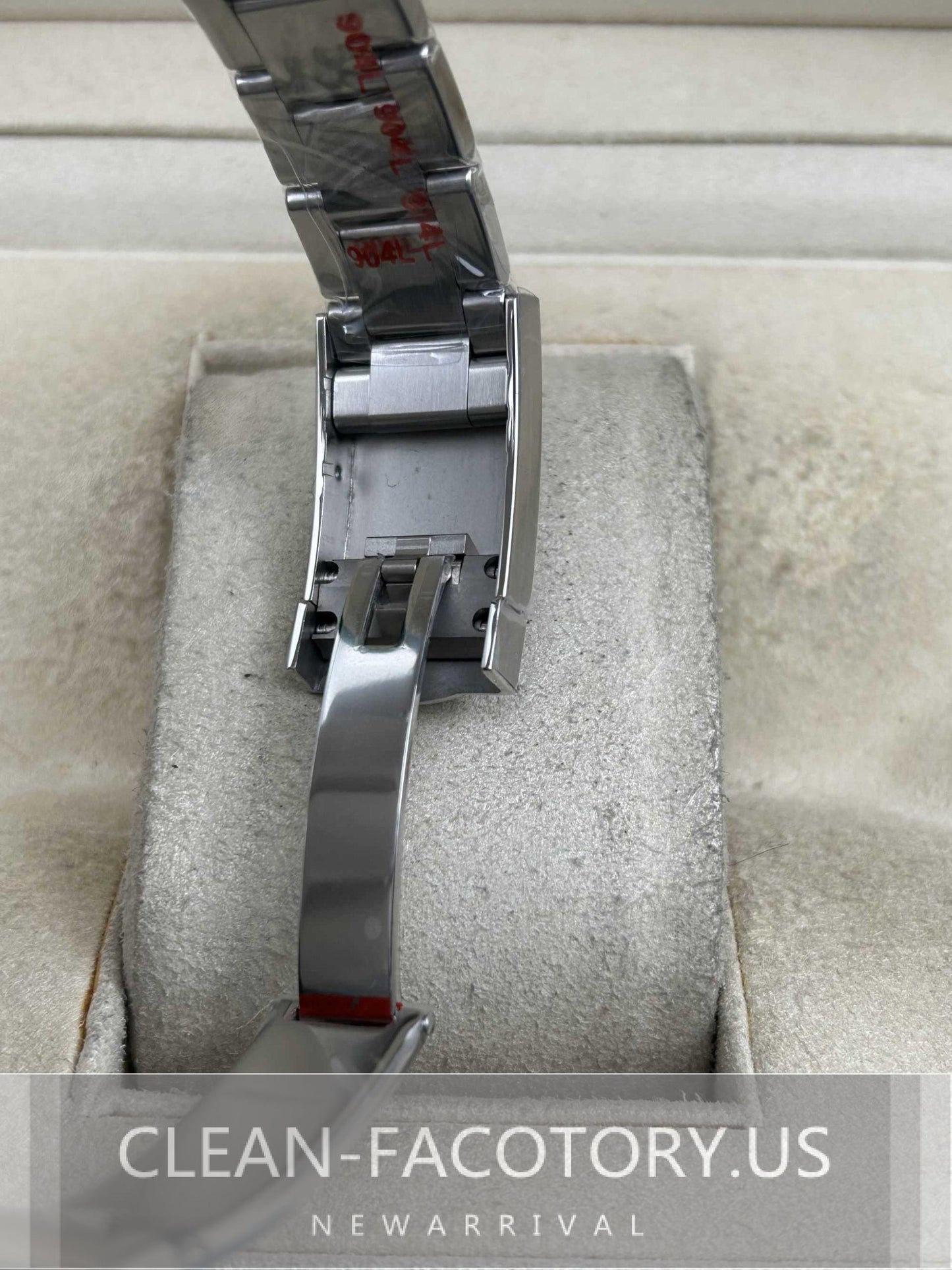 Oyster Perpetual 124300 41mm Yellow Dial Clean Factory