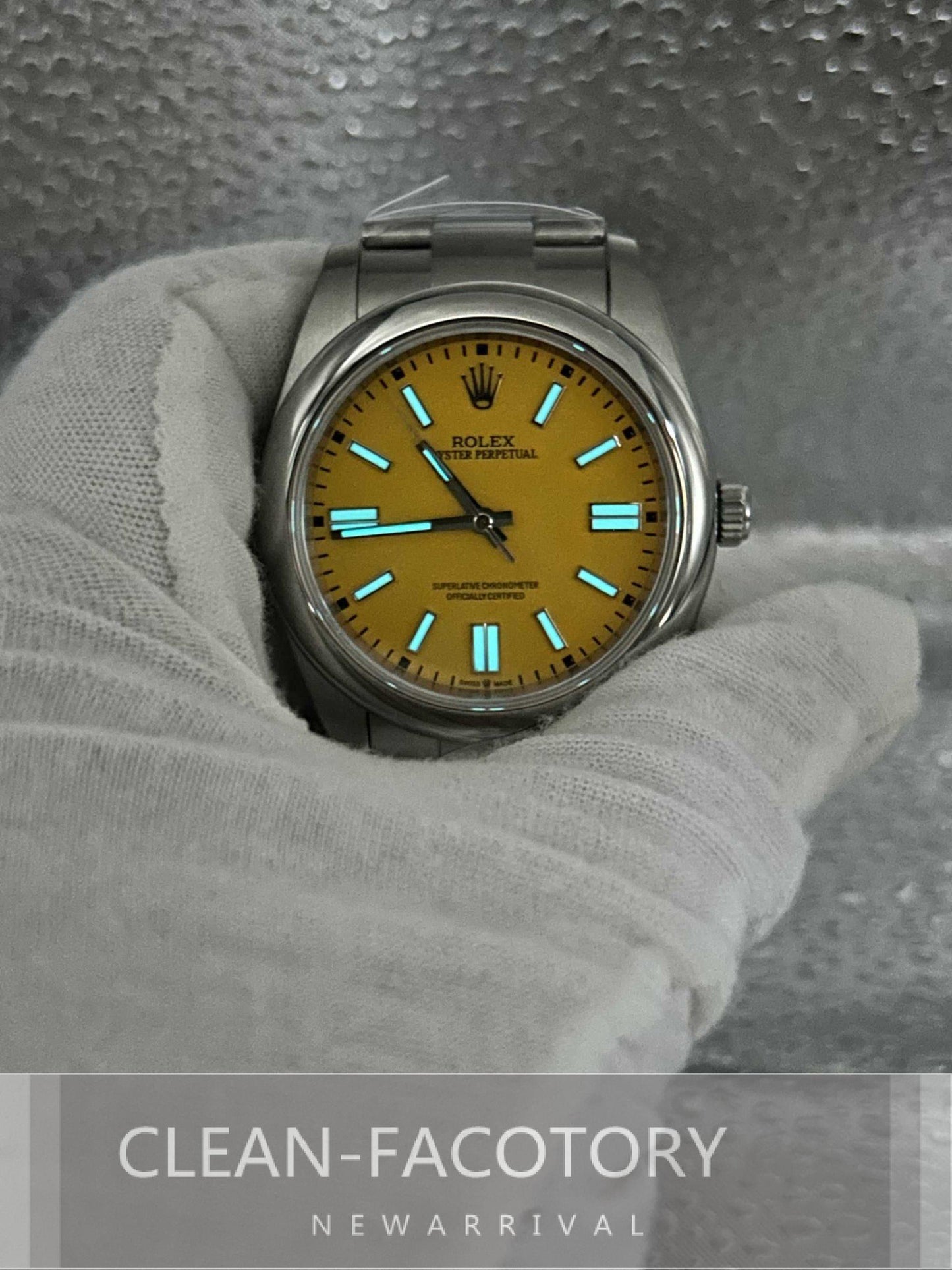 Oyster Perpetual 124300 41mm Yellow Dial Clean Factory