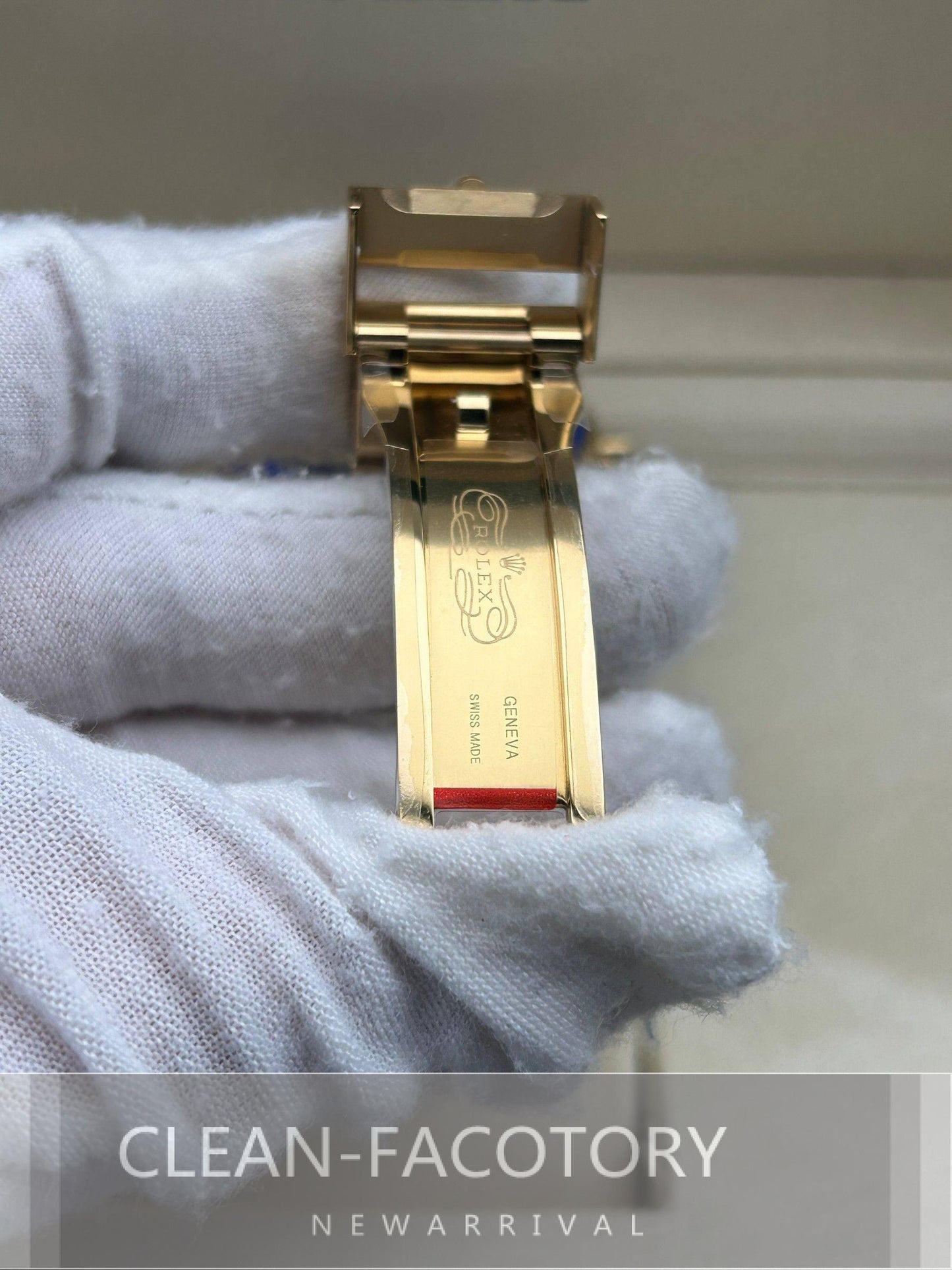 Sea-Dweller 136668LB "Yellow Gold" Ceramic Bezel 44mm Clean Factory