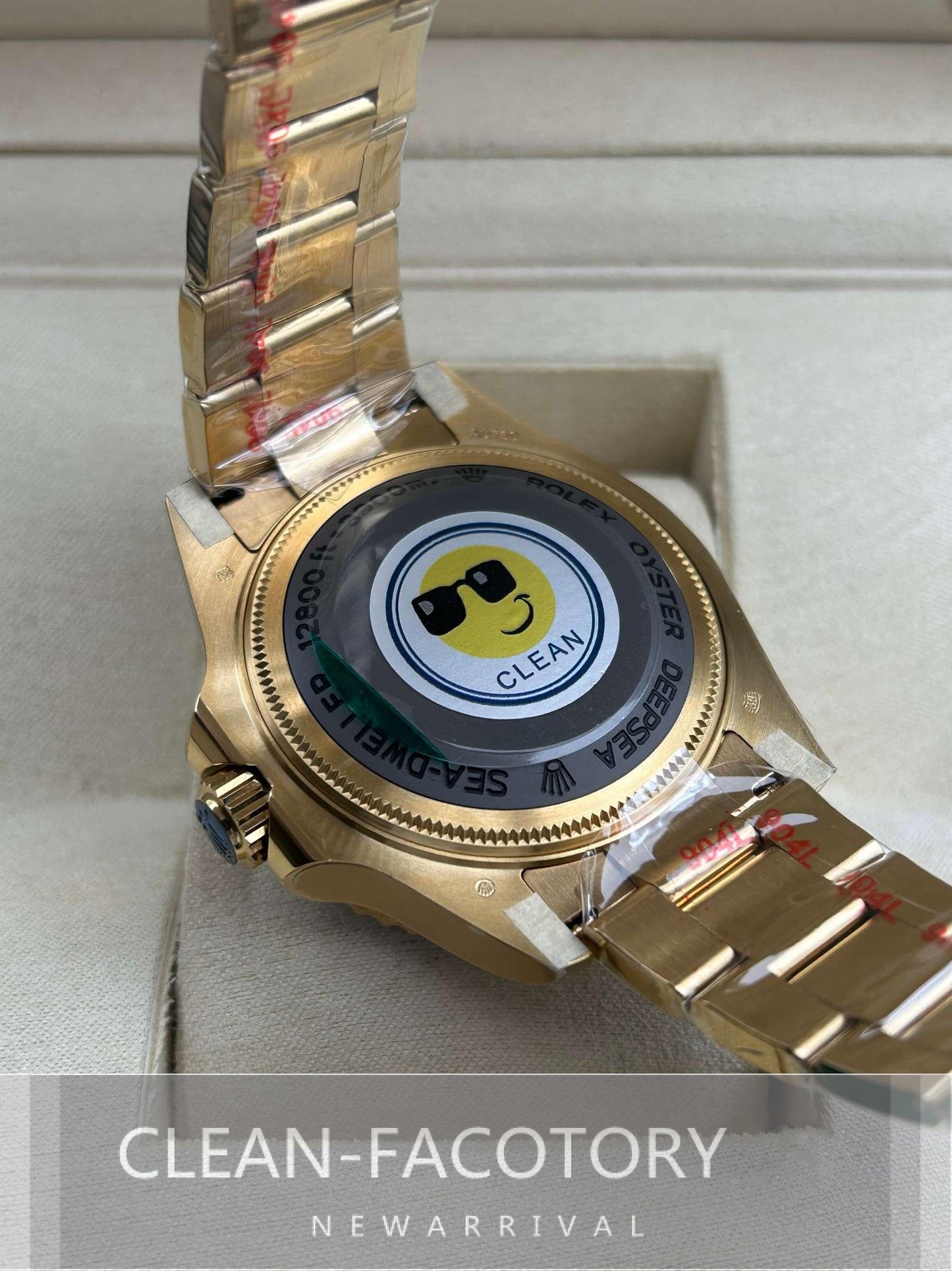 Sea-Dweller 136668LB "Yellow Gold" Ceramic Bezel 44mm Clean Factory