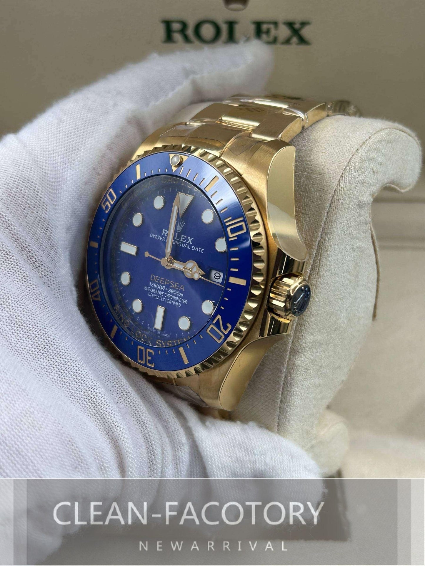 Sea-Dweller 136668LB "Yellow Gold" Ceramic Bezel 44mm Clean Factory