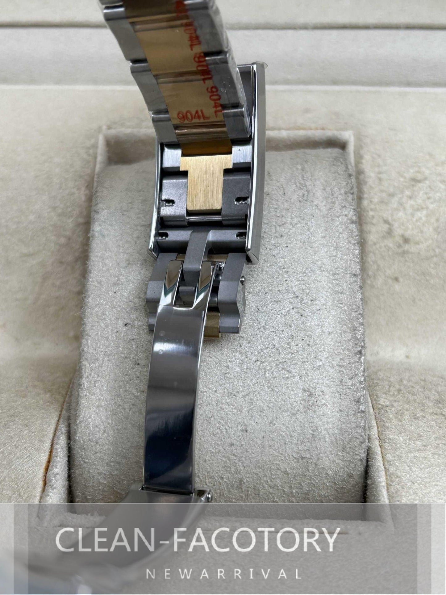 Submariner "Two-Tone" 116613LN Ceramic Bezel 40mm Clean Factory