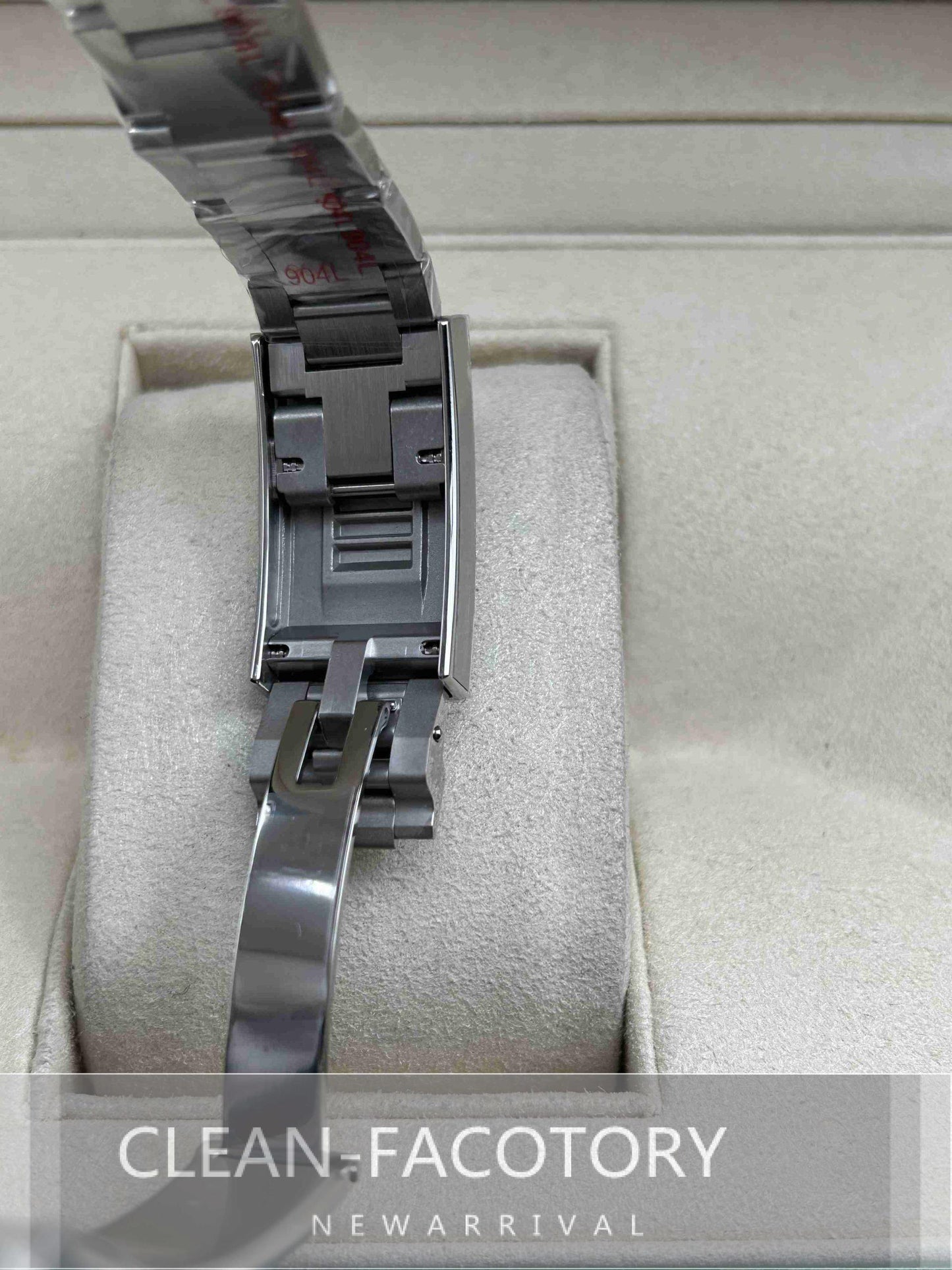 Submariner “Hulk” 116610LV SS Green Ceramic Bezel 40mm Clean Factory