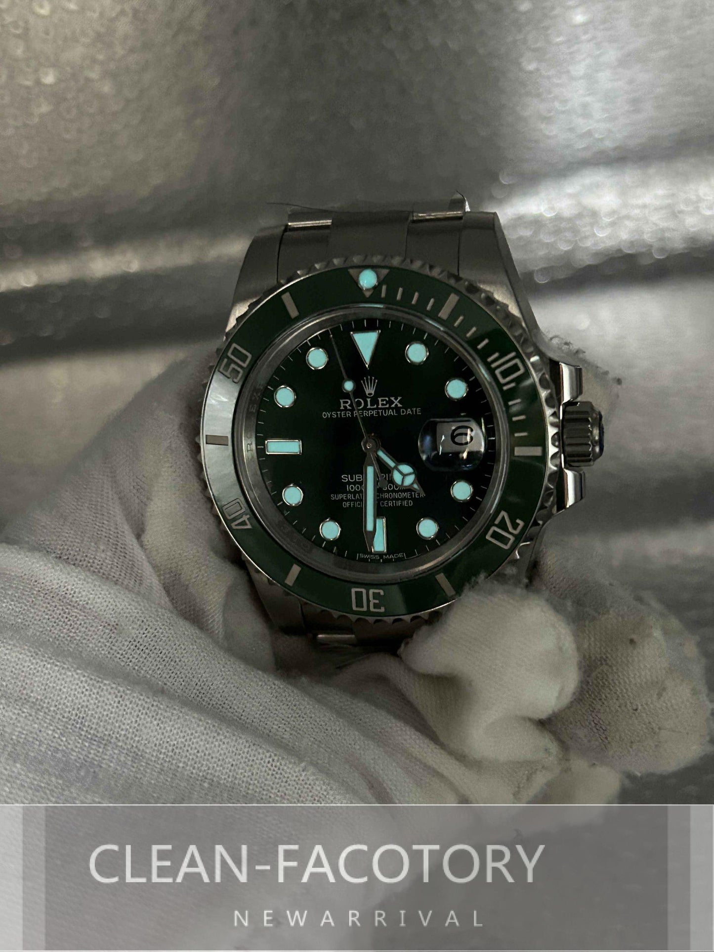 Submariner “Hulk” 116610LV SS Green Ceramic Bezel 40mm Clean Factory