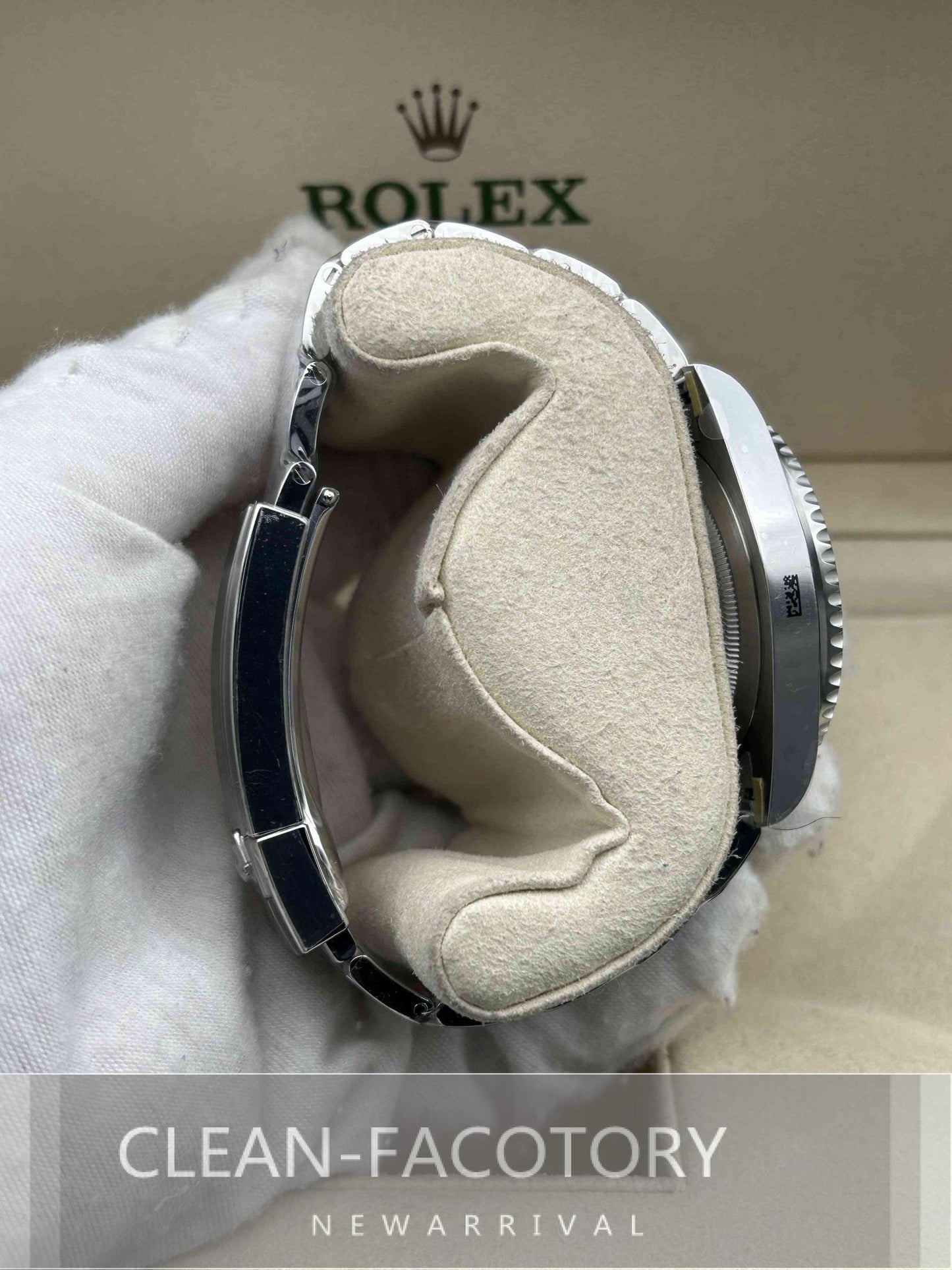 Submariner “Hulk” 116610LV SS Green Ceramic Bezel 40mm Clean Factory